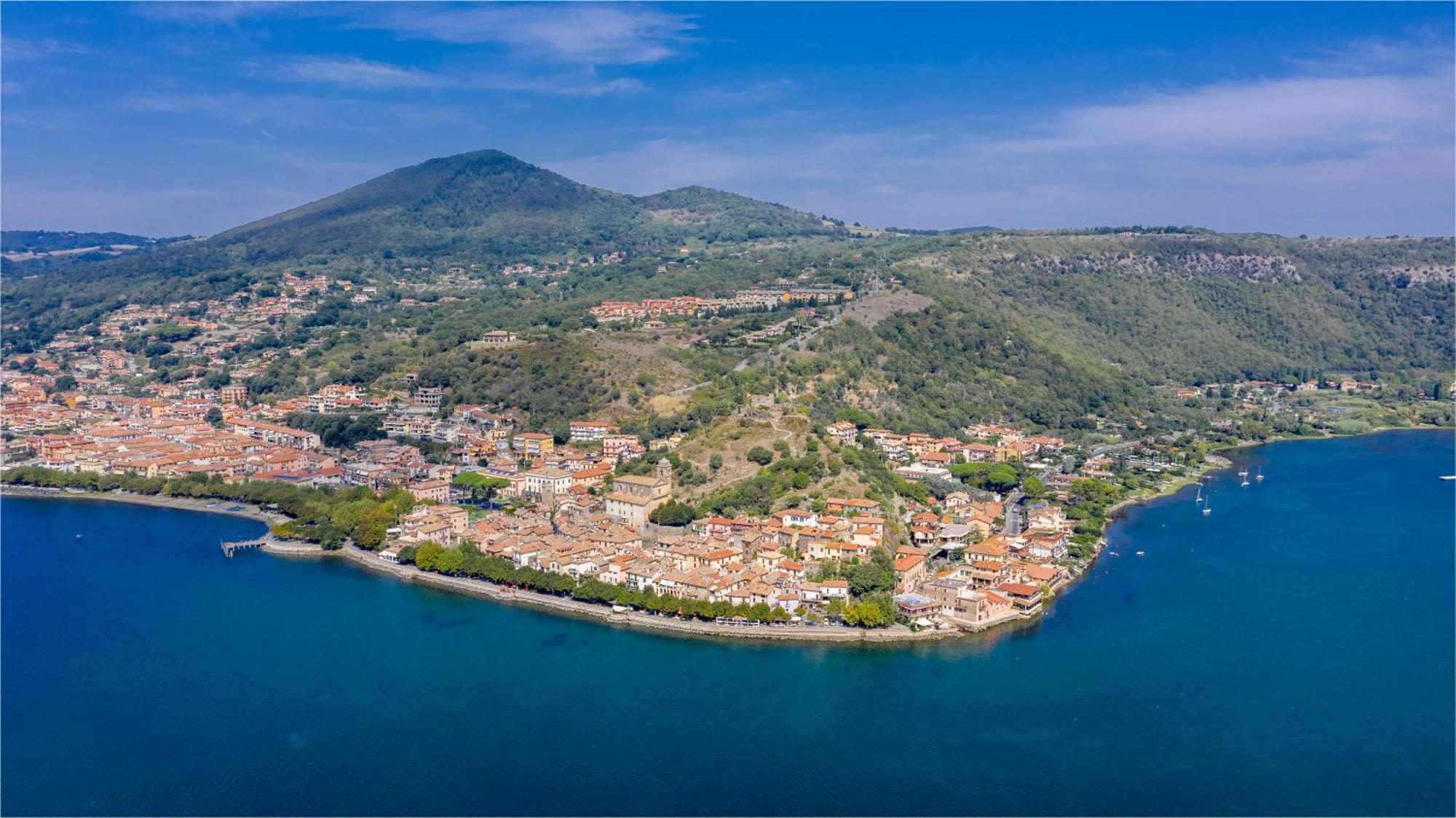 Apt Finestra Sul Castello, Vista Lago Wi-Fi Gratis Bracciano  Exteriör bild